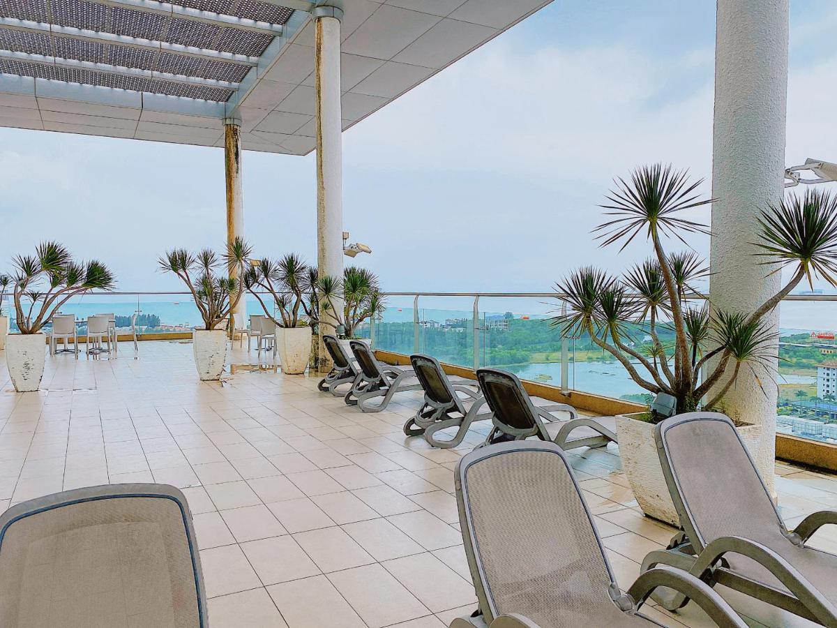 Straits Suite By C Homestay Малакка Экстерьер фото