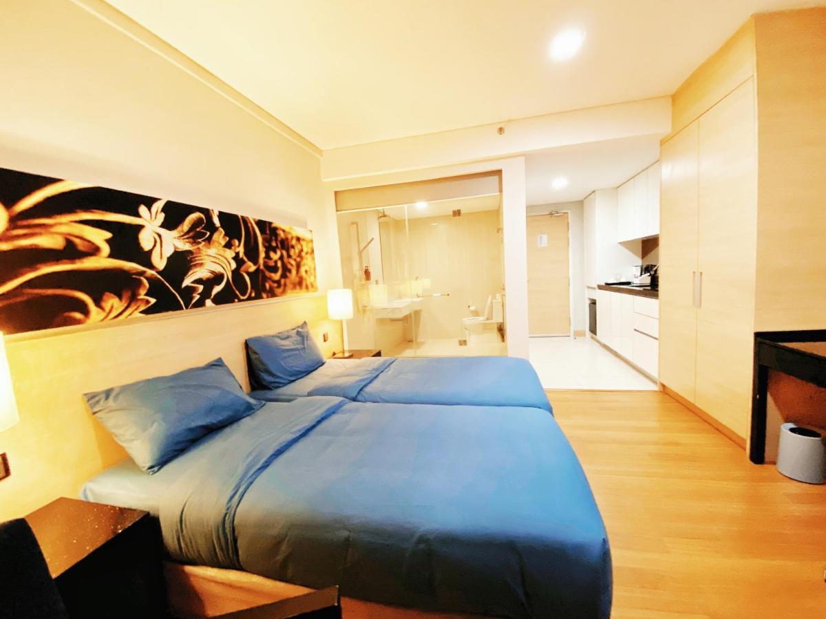 Straits Suite By C Homestay Малакка Экстерьер фото