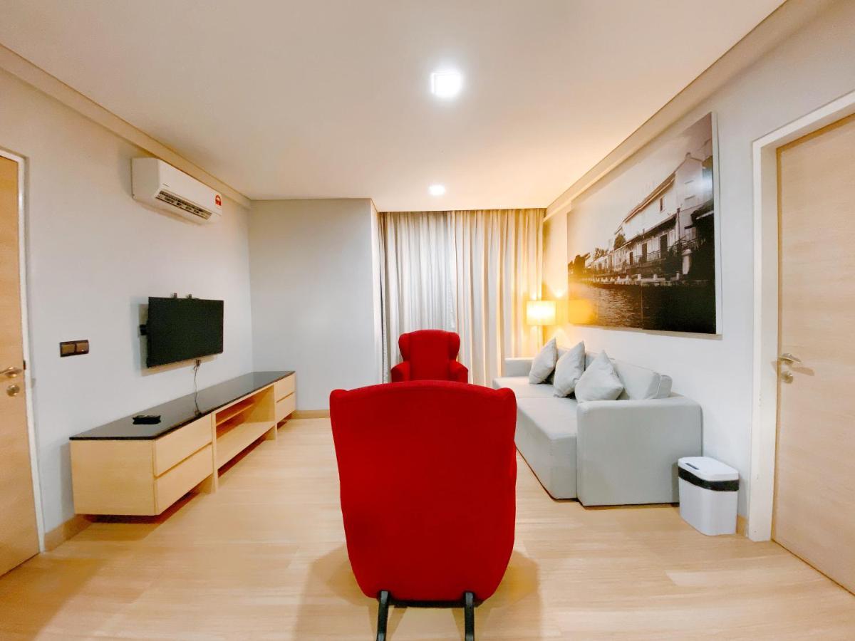 Straits Suite By C Homestay Малакка Экстерьер фото
