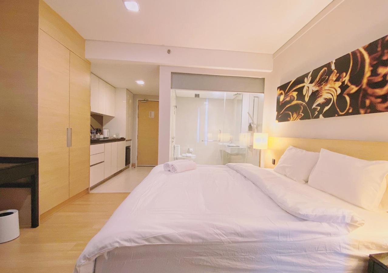 Straits Suite By C Homestay Малакка Экстерьер фото